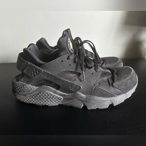Men’s Nike Air Huarache Size 11